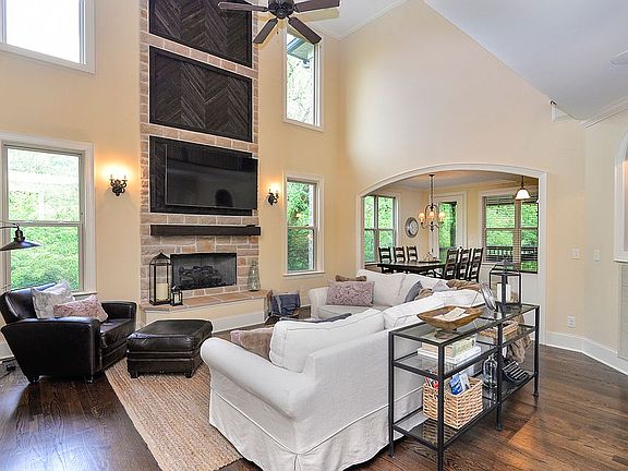 5th image of 116 Falls Church Ct