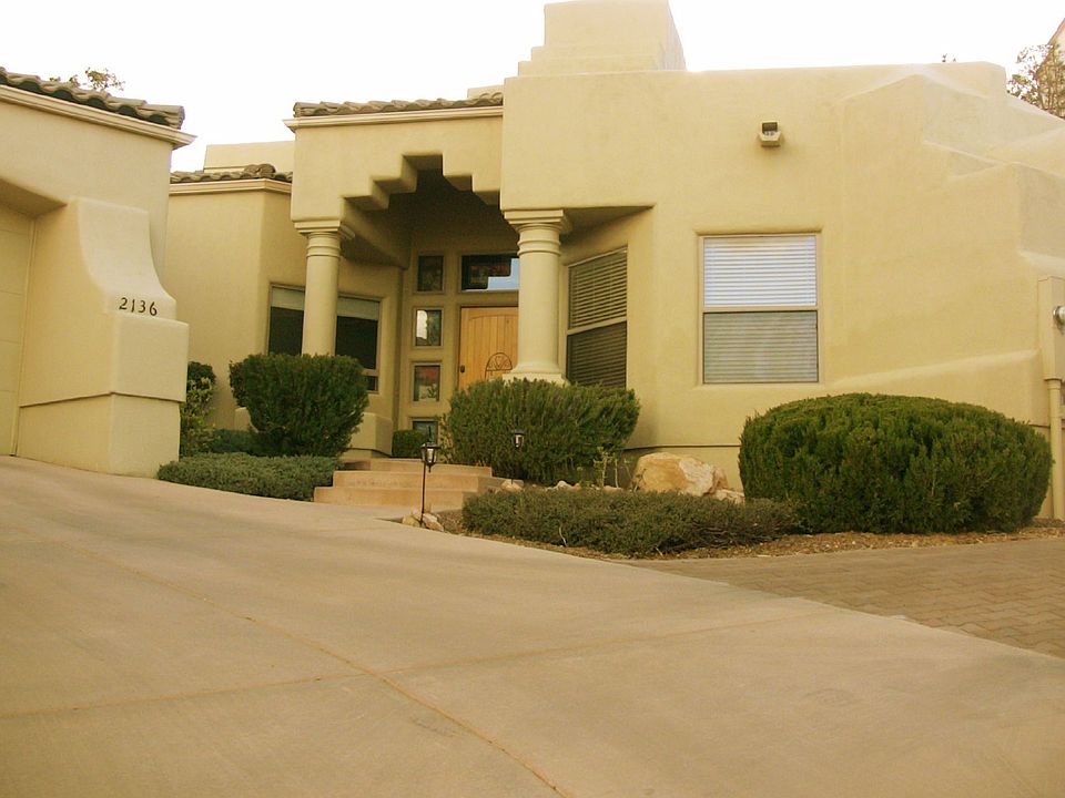 2136 Santa Fe Springs