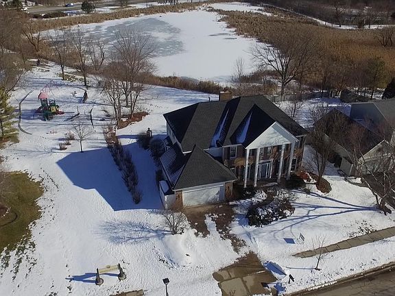 2nd image of 479 Waverly Dr