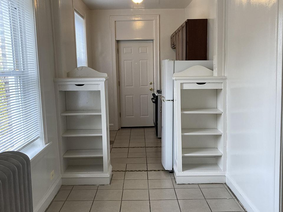 1st image of 6424 S Kenwood Ave #2