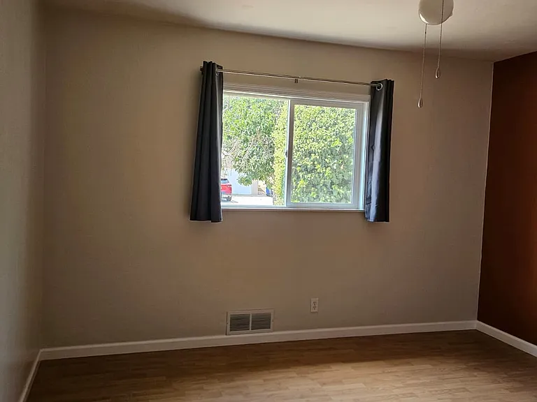 1224 Garcia St NE — Photo 6