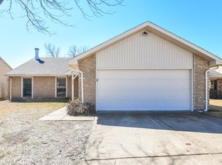 1709 Lewis Trl, Grand Prairie, TX 75052
