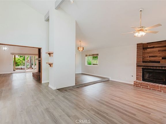 2nd image of 1901 Laurel Rd