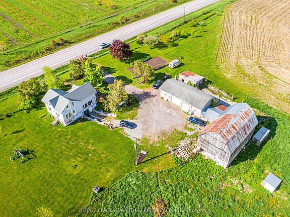 2nd image of 1937 Glenarm Rd