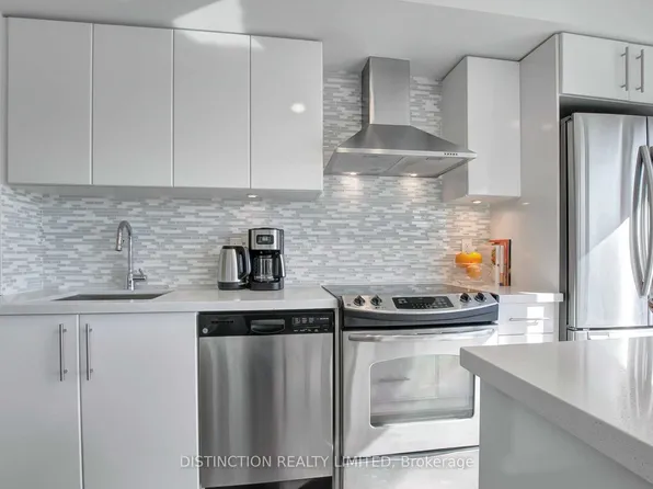 58 Orchard View Blvd Unit 414, Toronto, ON M4R 0A2