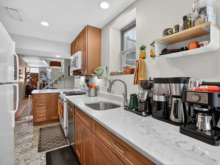 914 N St NW — Photo 14