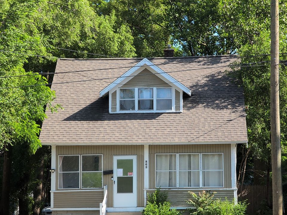 1st image of 863 Burton St SE