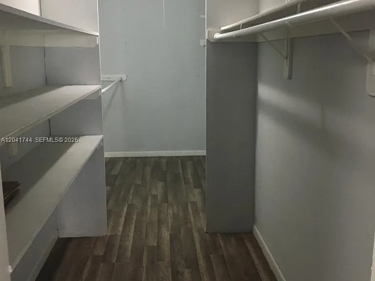 6930 Miami Gardens Dr #1-209 — Photo 3