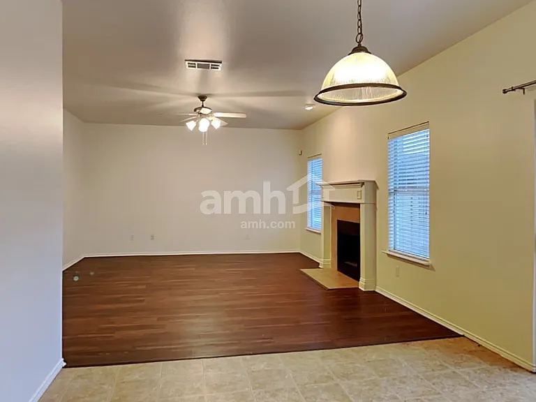 4000 Hidden Meadow Ct — Photo 5