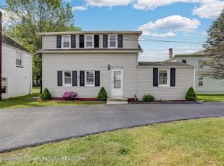 12 Main St, Englishtown, NJ 07726