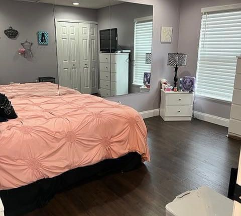 5th image of 8042 Foxdale Dr