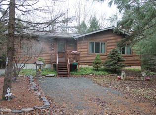 328 Paxinos Dr, Pocono Lake, PA 18347