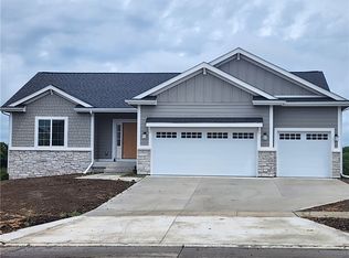 1029 20th Ave SE, Altoona, IA 50009