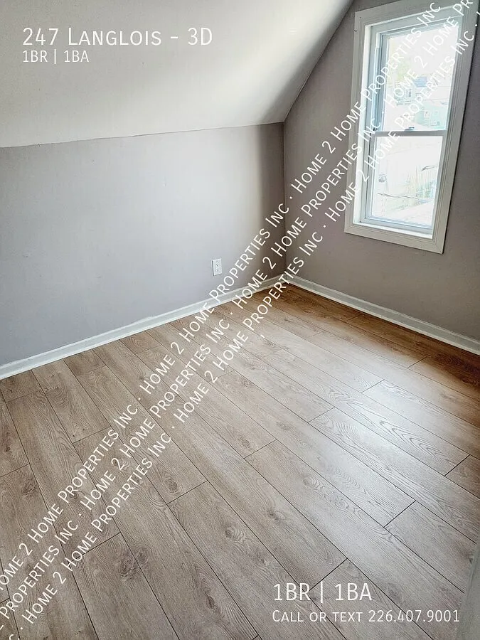 One-bedroom unit steps from the riverside drive | 247 Langlois Upper Rear — Photo 3
