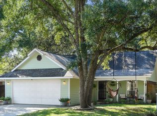 8601 Clamshell Ave, Ocean Springs, MS 39564