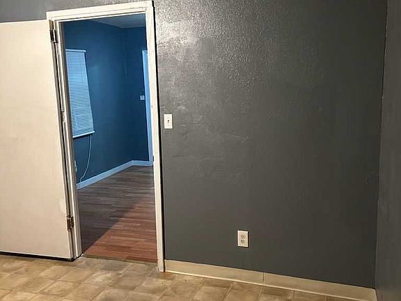 3rd image of 1628 S San Joaquin St #1628