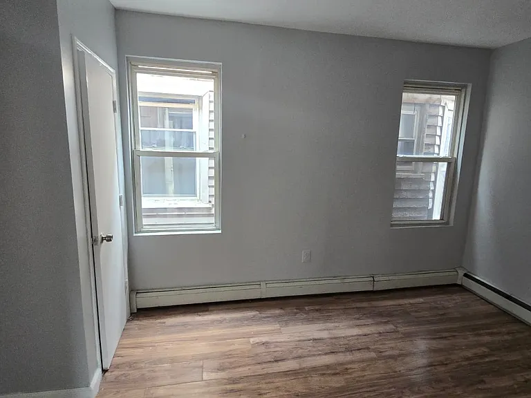 133 Elizabeth Ave #3 — Photo 4
