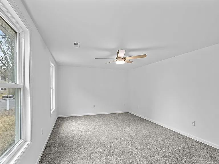 16 4th Ave #A — Photo 17