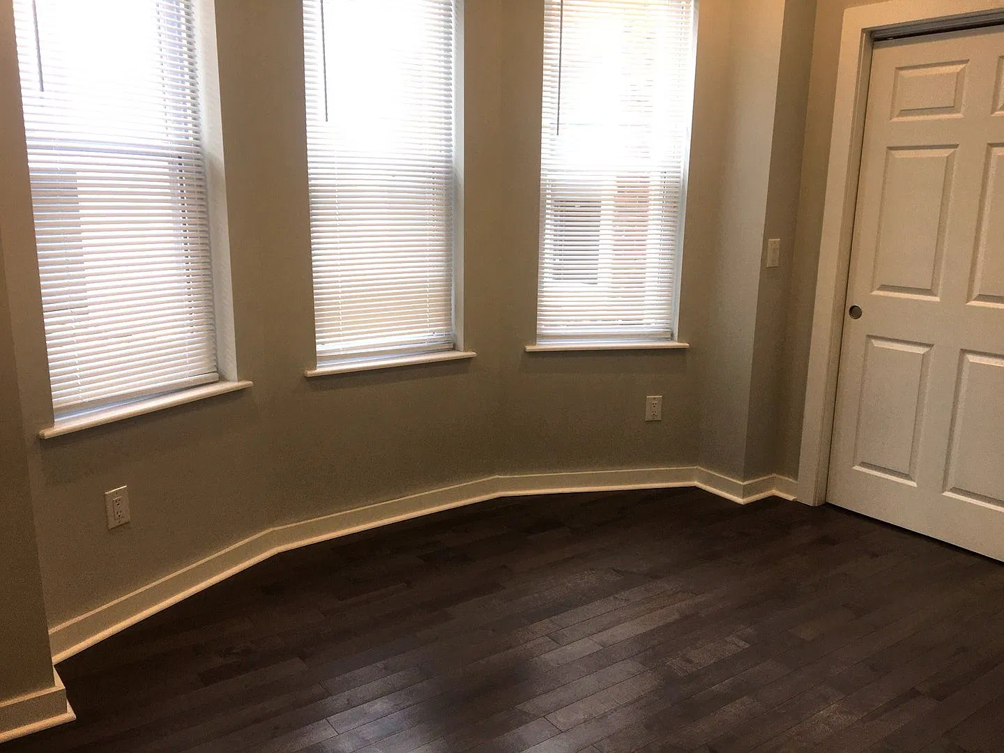 5409 Christian St — Photo 4