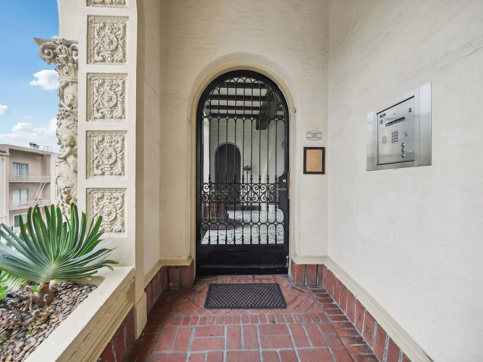 899 Green St #208 - Image 4