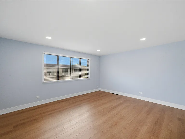 18 Dennis Ct #18 — Photo 10