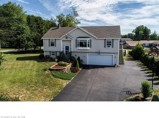 1 Misty Meadows Dr, Biddeford, ME 04005