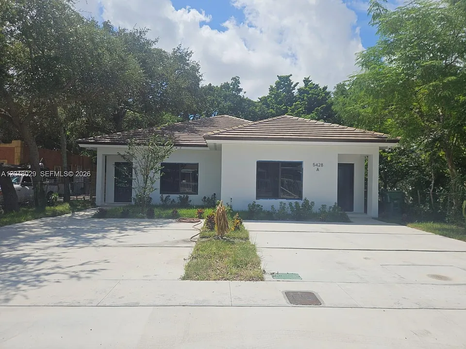 5428 NW 3rd Ave #B