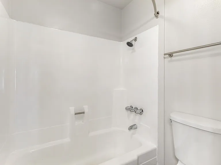 Indulge in luxury every day with our freshly renovated white bathrooms, where relaxation meets elegance. Unwind in style at Cornerstone Apartments.