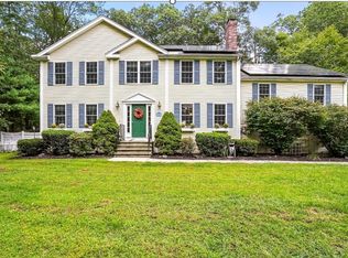 78 Milford St, Upton, MA 01568