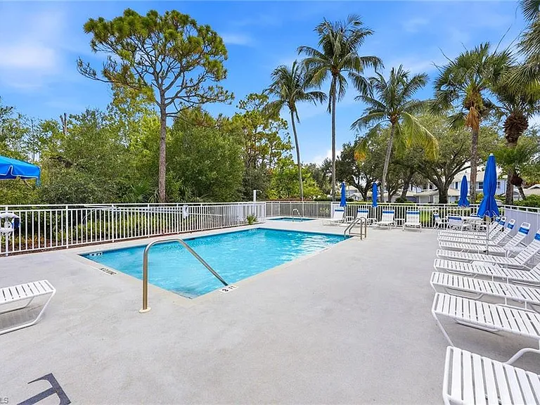 866 Carrick Bend Cir #202 — Photo 24