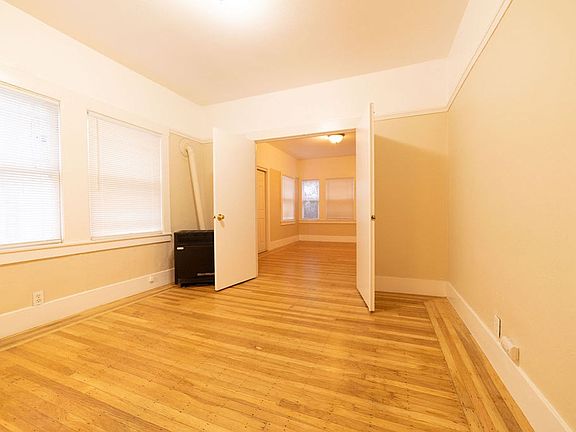 4th image of 508-516 33rd St #508-2