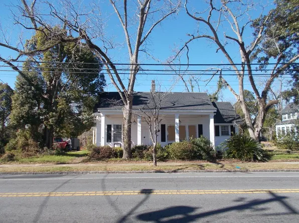 201 Gaskin Ave N, Douglas, GA 31533