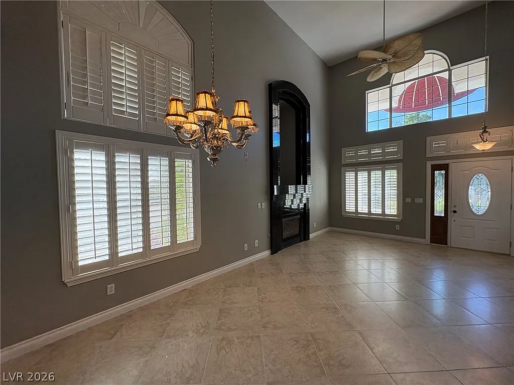 3 bed, 3.0 bath, 2747 sqft, $3,395 — Photo 4