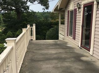 17 Aiken Place Rd, Hendersonville, NC 28792