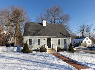 65 Hough St, Dover, NH 03820
