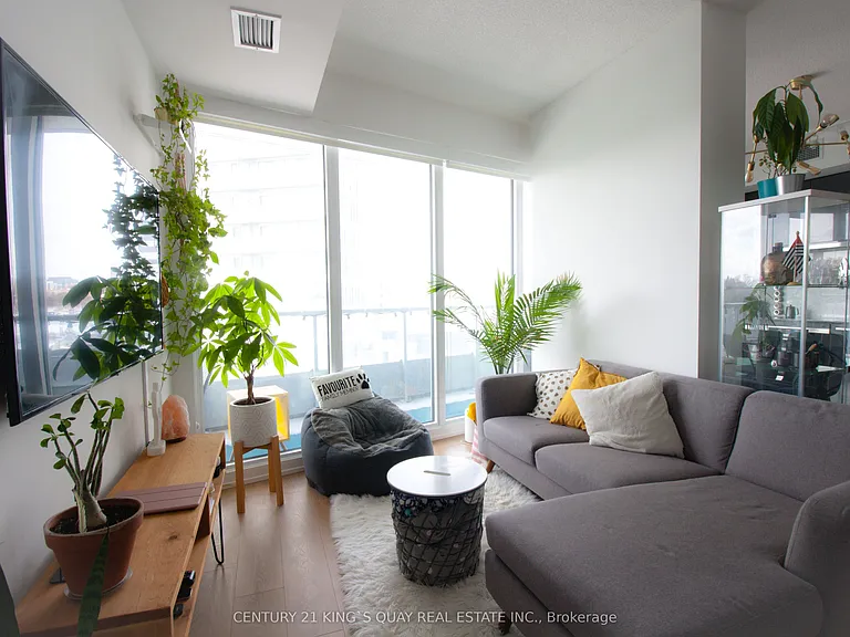 117 McMahon Dr #607 — Photo 8