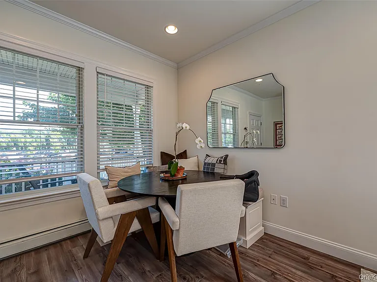 7 Nathan Hale Dr #A — Photo 4