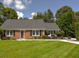 5871 Millstone Ln, Pfafftown, NC 27040