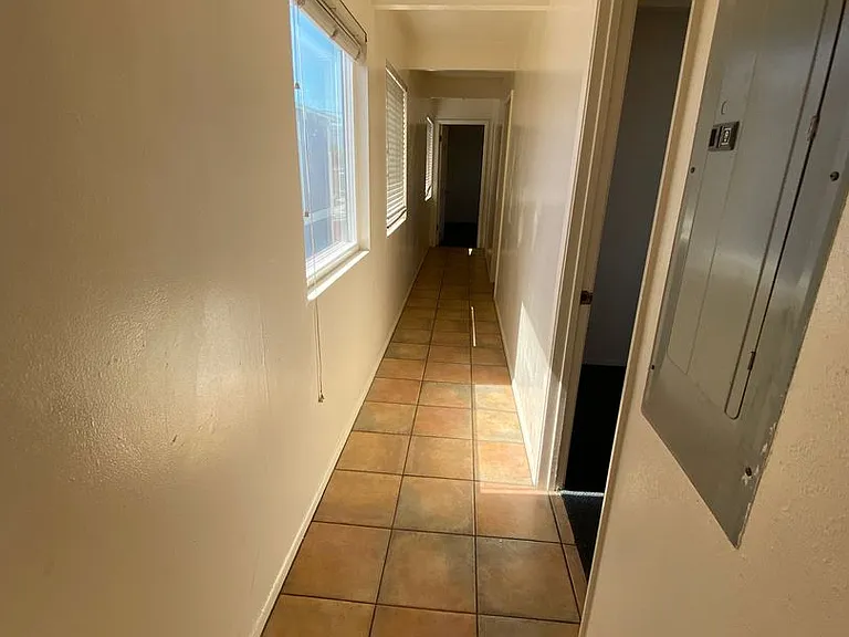 6741 Del Playa Dr — Photo 30