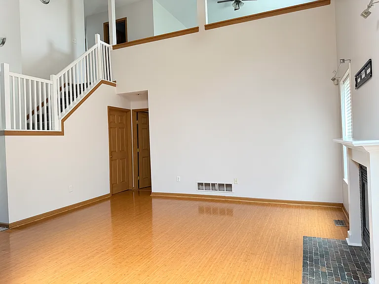 3145 Arborsye Ct — Photo 4