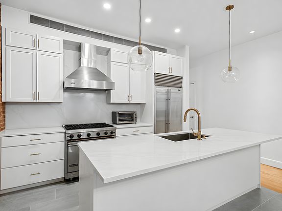 5th image of 22 Warren St APT 4