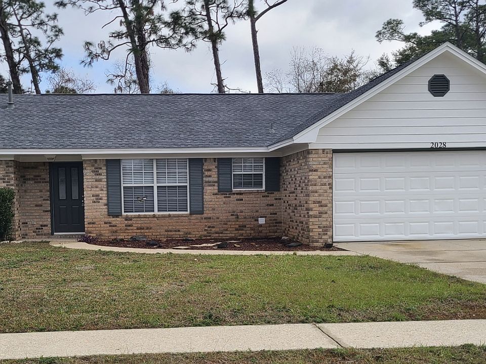 1st image of 2028 Coral St