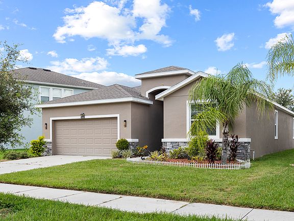 3rd image of 33034 Sand Creek Dr