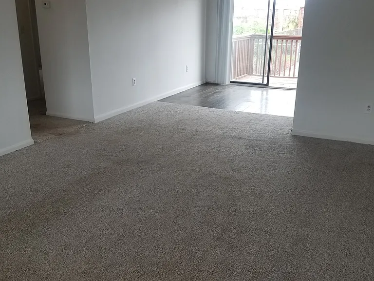 1920 E Edgewood Dr E #B2 — Photo 3