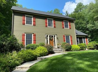 25 Tackora Trl, Ridgefield, CT 06877