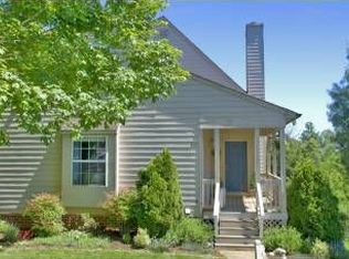 1067 Amber Ridge Rd, Charlottesville, VA 22901