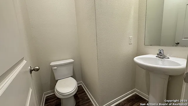 3146 Gilbert Gdn — Photo 7