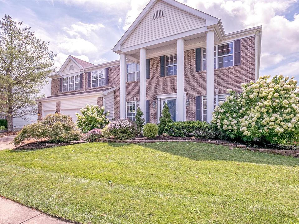 1st image of 13120 Bellerive Farm Dr