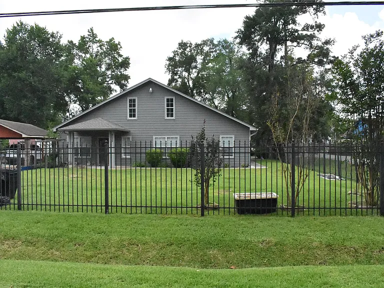 8535 Parkette Dr — Photo 5