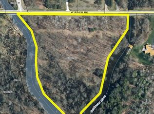 5627 W River Rd, Mount Pleasant, MI 48858